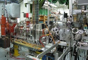 The photo-injector preparation and test lab